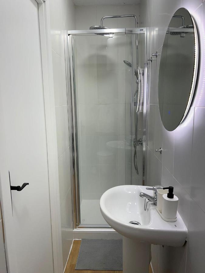 Precioso Apartamento En El Corazon De Madrid Exterior photo